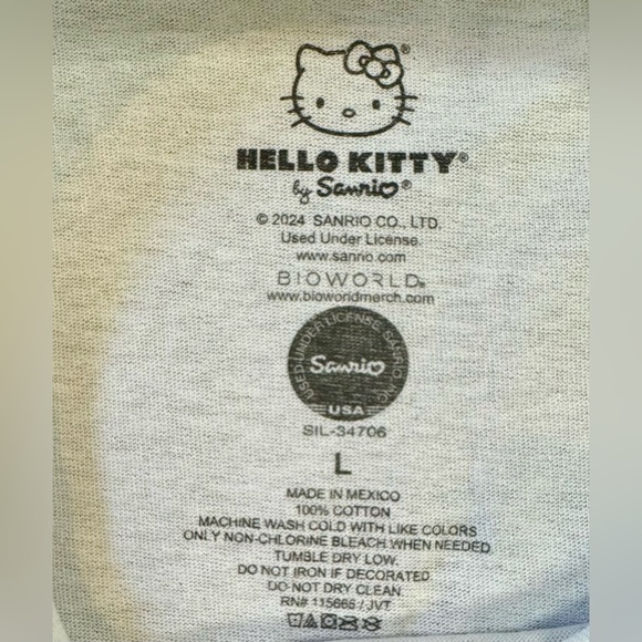Bioworld Hello Kitty Sanrio Short Sleeve Cotton Crop Tee “Always Be Kind” Large - Picture 4 of 4